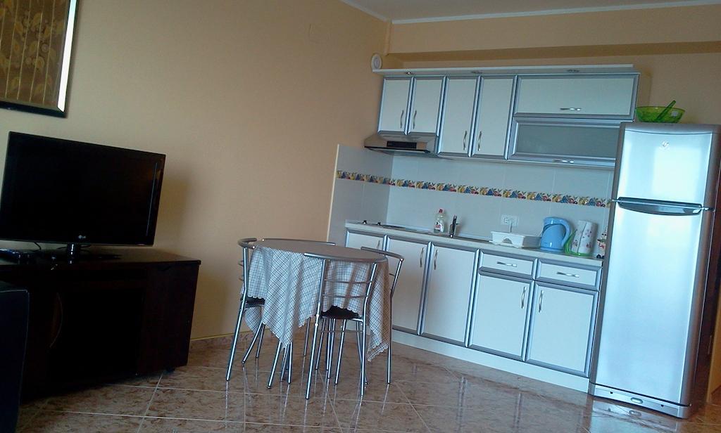 Kapriz Apartments Utjeha Pokój zdjęcie